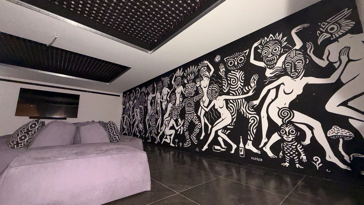 Pilpeled artwork in situ